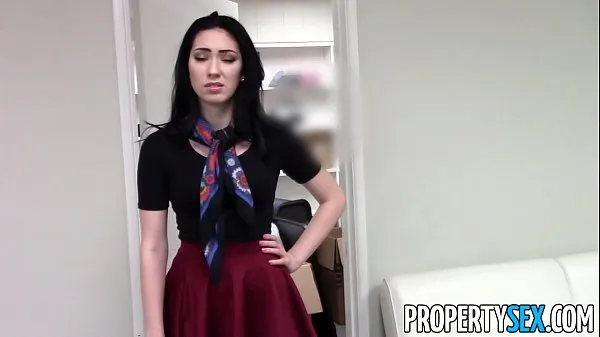 Grande PropertySex - Bela morena corretora imobiliária home office vídeo de sexo tubo total