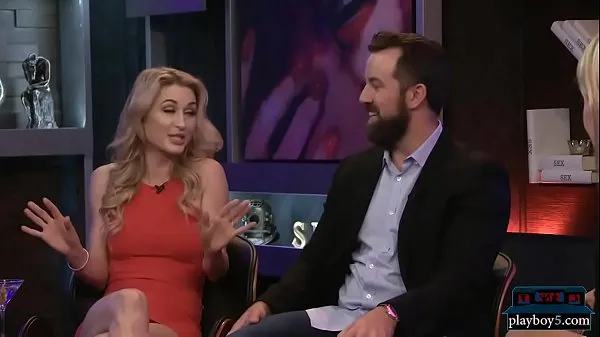 Μεγάλο Talk show about sex talks about having sex in public συνολικό σωλήνα