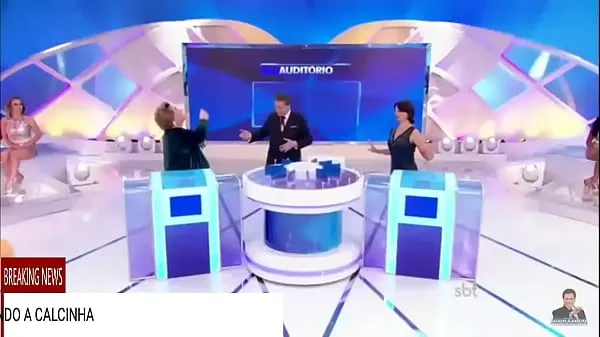 Suuri BALARINA IN THE SILVIO SANTOS PROGRAM SHOWING THE PANTIES kokonaisputki