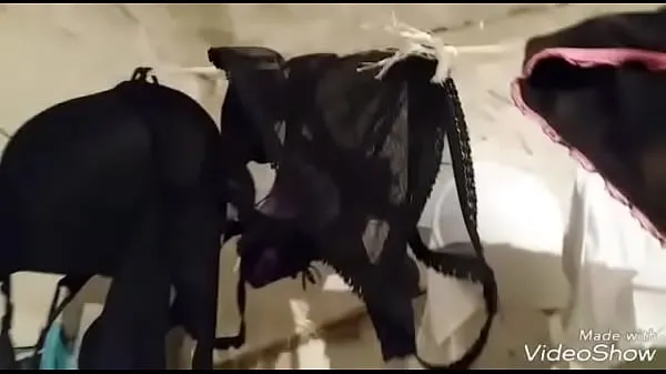 Gros La culotte de ma femme sur la corde à linge 1 Tube total