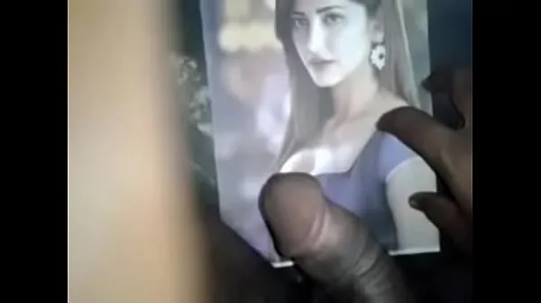 Grande Shruti hassan fucking irresistable boobs and figure tubo total