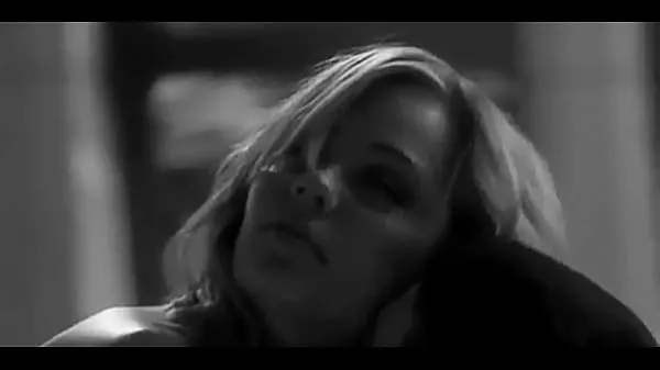 Grande Laura Vandervoort's seduction mode tubo totale