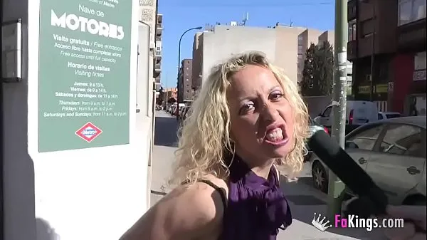 Grande Um milf que veio a Madrid apenas para comer um pau grande tubo total