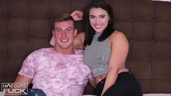 Μεγάλο Tight Pussy Brunette With Nice Tits Fucked By Muscle Jock συνολικό σωλήνα