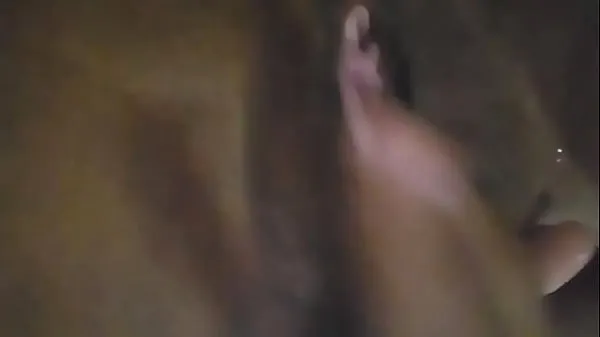 إجمالي Young girl sticking her finger in her pussy أنبوب كبير