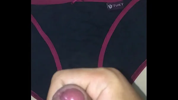 Jumlah Tiub Cumshot on panties besar