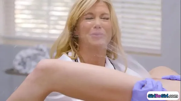 Big Unaware doctor gets squirted in her face total Tube