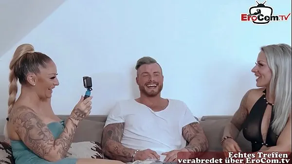 Grande Esporte alemão Milfs em trio anal FFM com tatuagem tubo total