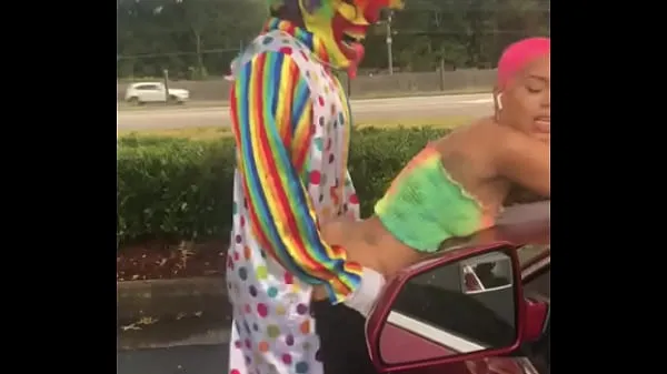 Big Gibby The Clown fucks Jasamine Banks outside in broad daylight total Tube