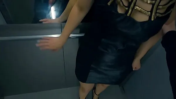 Duża PUBLIC SEX IN THE ELEVATOR ! SUCKED COCK, FUCKED AND SWALLOWED CUM całkowita tuba