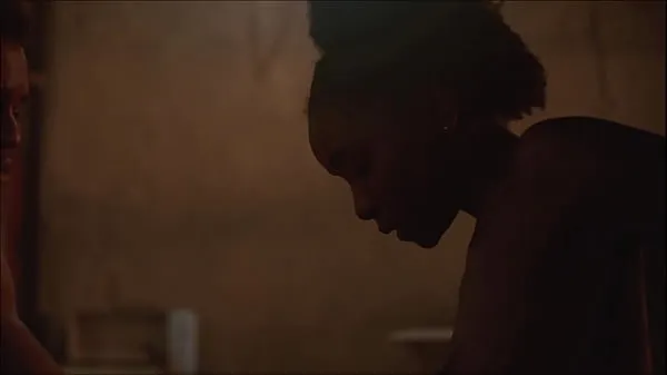 Gran KiKi Layne topless - IF BEALE STREET PODRÍA HABLAR - tetas desnudas, pezones, tetas, sexo, actriz negra tubo total