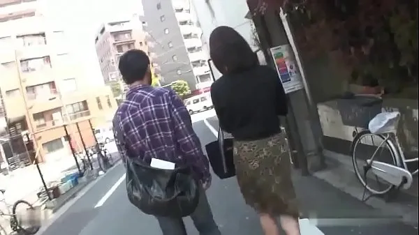 Grande esposa gordinha com tesão quer foder com um homem qualquer na rua tubo total