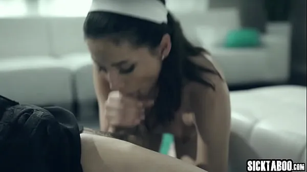 Grande A asiática excitada Aria Lee é fodida com muita força por um cara louco com um grande pau duro tubo total