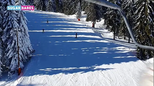 Gran SUGARBABESTV: OBTENGO MAMADA DE PEQUEÑO ENANO EN MI TIEMPO DE SNOWBOARD tubo total