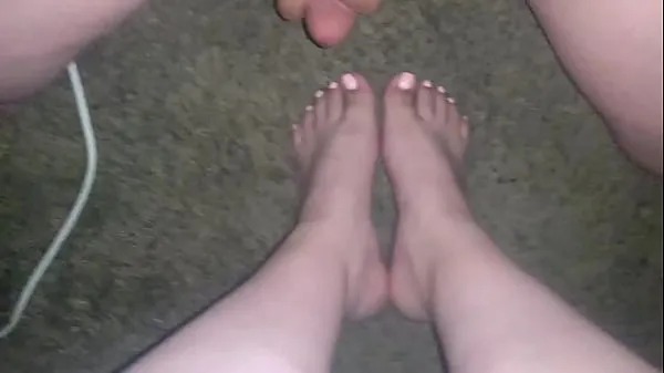 बड़ी I drop a nice load of cum on my gf hot feet (Cumshot) Latina कुल ट्यूब