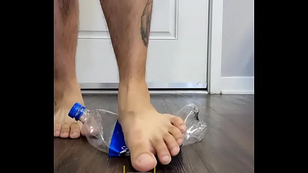 ใหญ่ Foot crush fetish Tube ทั้งหมด