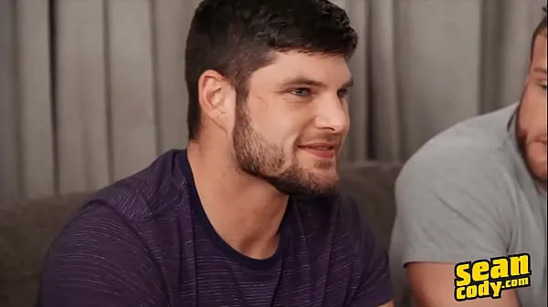 Gran Sean) chupa la polla de Phillip y luego (Phillip) monta a Seans Dick - Sean Cody tubo total