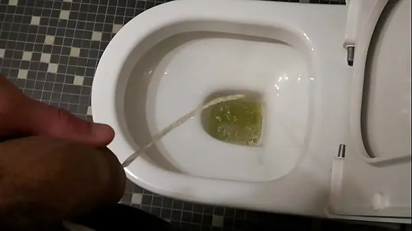 Clip sức mạnh Peeing on the toilet tốt nhất