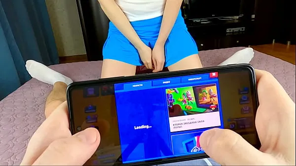 大他在 Brawl Stars 中打球，继姐要求评价她的口交技巧！ 她引诱她的兄弟并吮吸他的硬公鸡！ 视角 4K总管