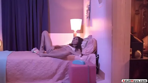 Gran Hottie entra en la madrastra masturbándose tubo total