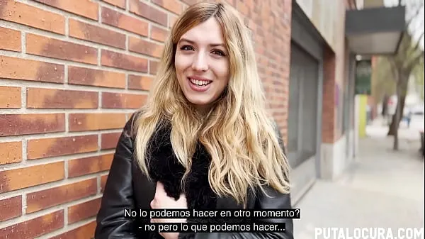 Gran Adorable rubita es seducida en la calle con dinero para hacer sexo tubo total