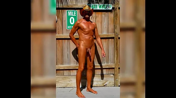 Große Nackter Cowboy in Key WestGesamtröhre