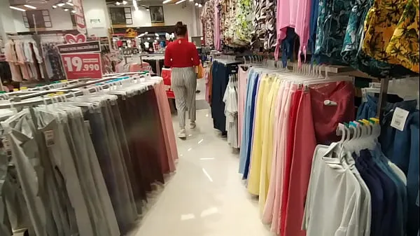 Big I chase an unknown woman in the clothing store and show her my cock in the fitting rooms total Tube