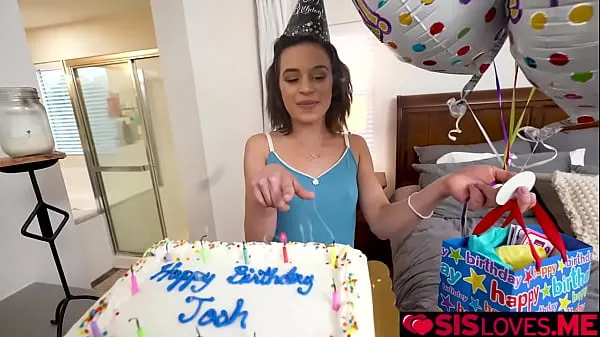 Grande Joshua Lewis celebrates birthday with Aria Valencia's delicious pussy tubo total