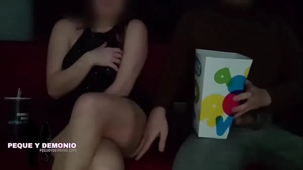 Veľká GROPED BY A STRANGER IN THE CINEMA... HE GOT MY PUSSY WET AND LET ME MASTURBATE IN PUBLIC trubica spolu