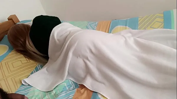 大我性感的哥伦比亚继女在教区教育中心上完课后和她肛交总管