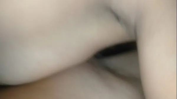 Grande La ragazza tailandese succhia il cazzo tubo totale