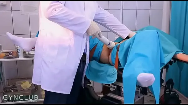 Suuri Gyno orgasm on gyno chair kokonaisputki