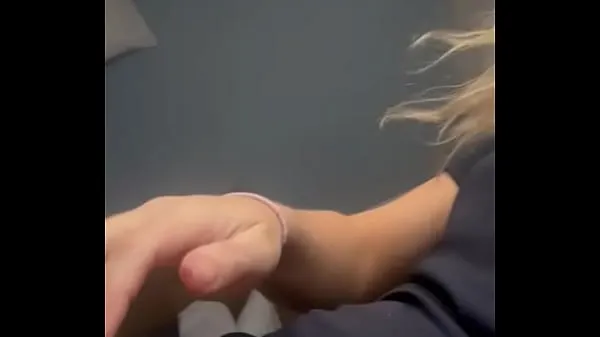 Μεγάλο Blondebunny8 - flashing my pussy in front of a window and sliding my big clit on top of a chair in full view of the window really turned me on συνολικό σωλήνα